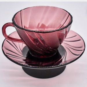 Artisan Vintage Teacup & Saucer Yankee Glass Bird Squirrel Feeder Bird Bath New